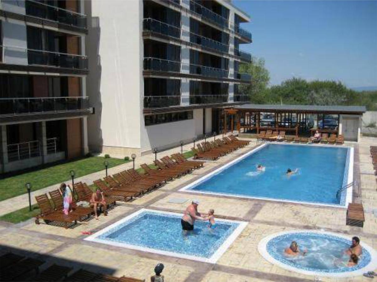 Pomorie Bay Aparthotel Εξωτερικό φωτογραφία